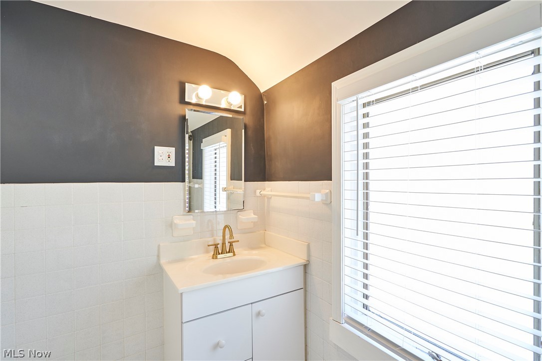 5215 Mayview Road Lyndhurst OH 44124