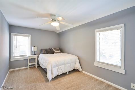 5215 Mayview Road Lyndhurst OH 44124