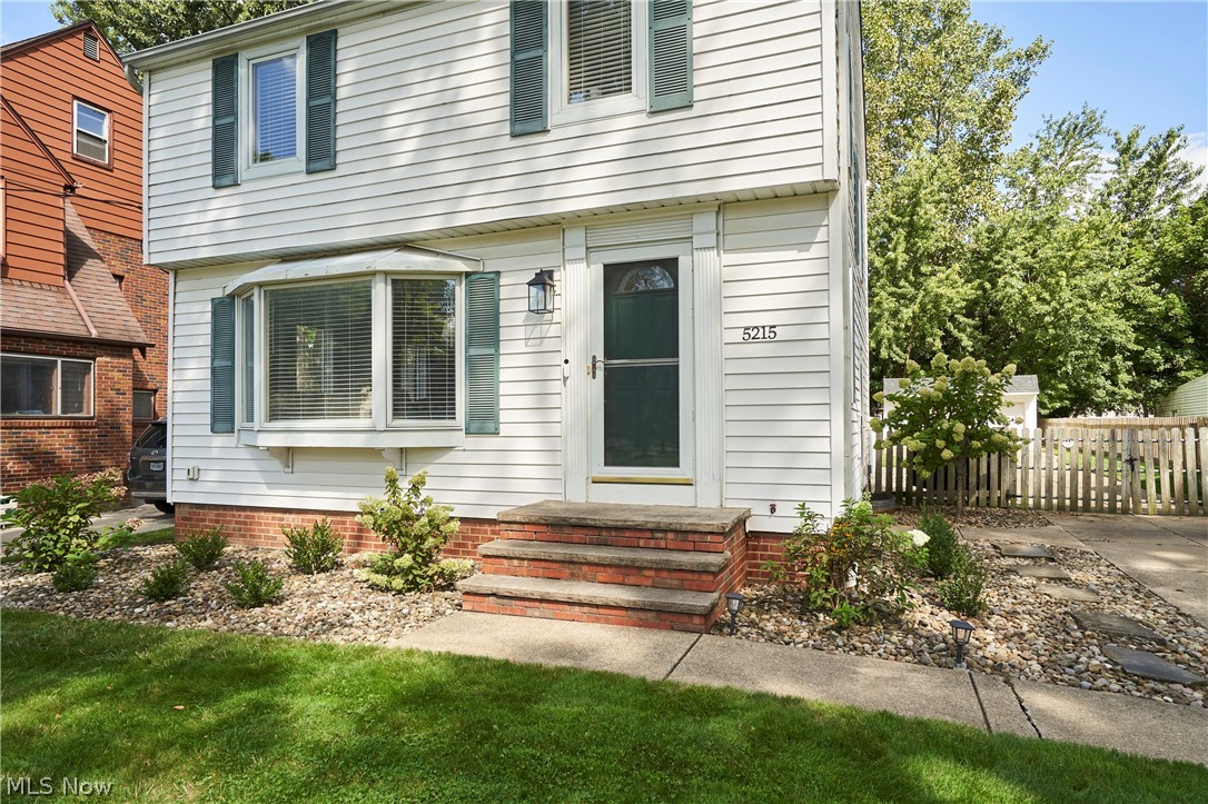 5215 Mayview Road Lyndhurst OH 44124
