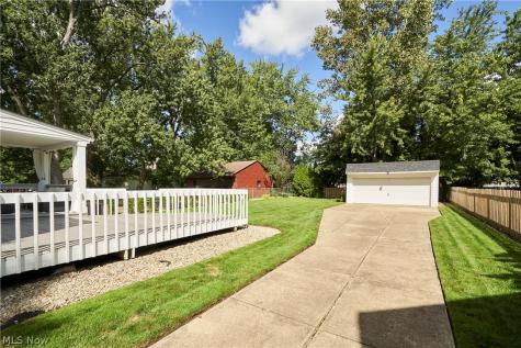 5215 Mayview Road Lyndhurst OH 44124