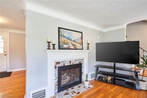 5215 Mayview Road Lyndhurst OH 44124