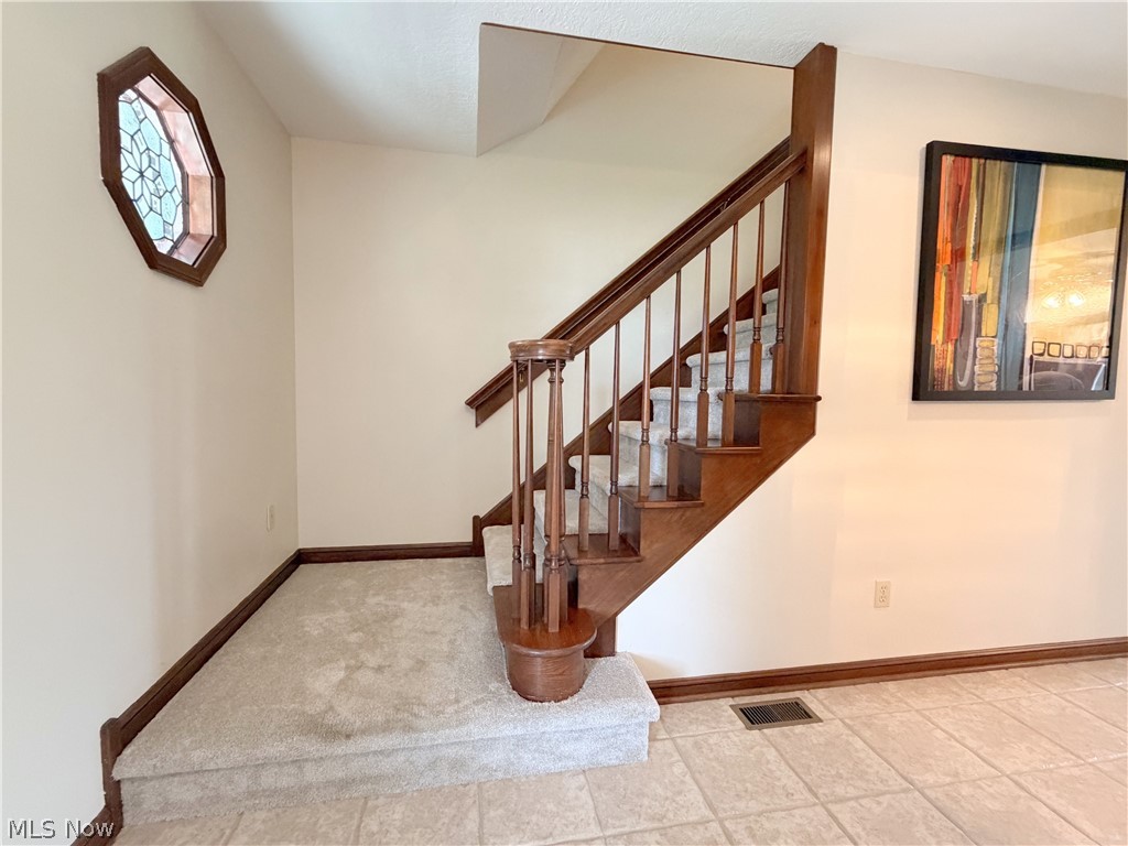 2975 Vincent Drive Seven Hills OH 44131