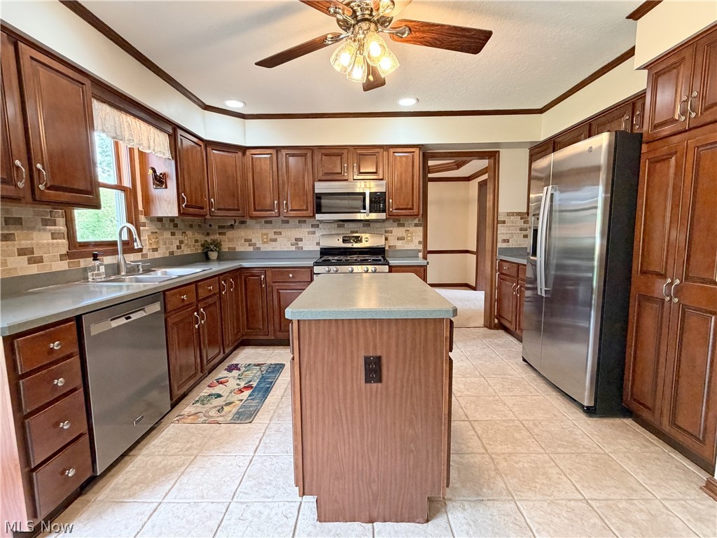 2975 Vincent Drive Seven Hills OH 44131