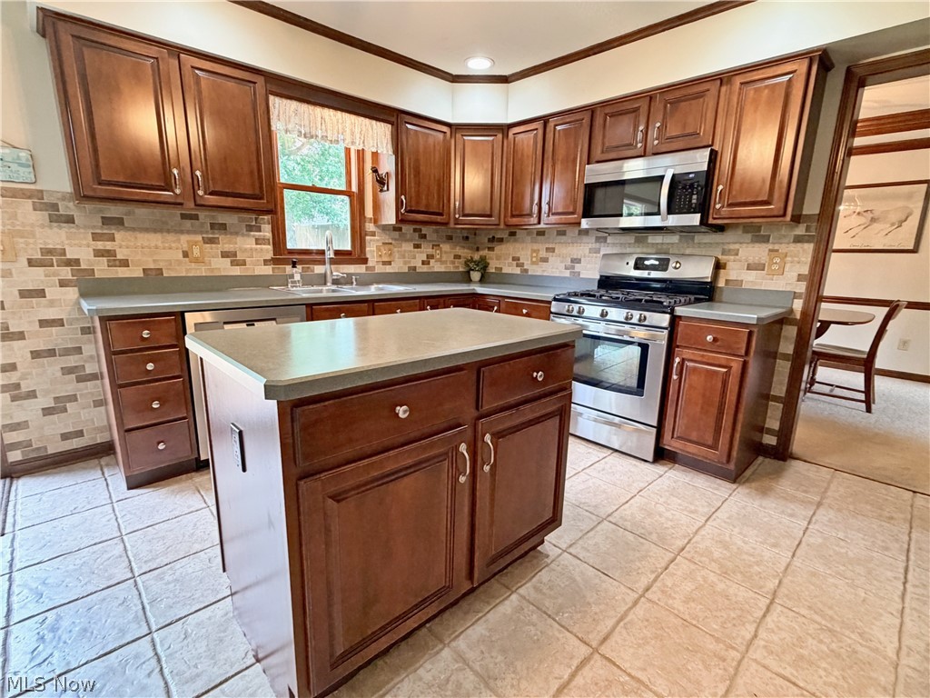 2975 Vincent Drive Seven Hills OH 44131