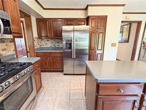 2975 Vincent Drive Seven Hills OH 44131