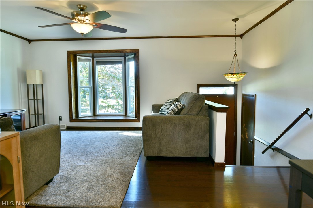 8285 Longview Drive NE Warren OH 44484