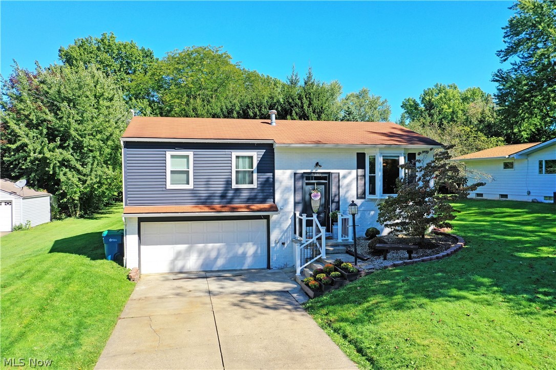 8285 Longview Drive NE Warren OH 44484