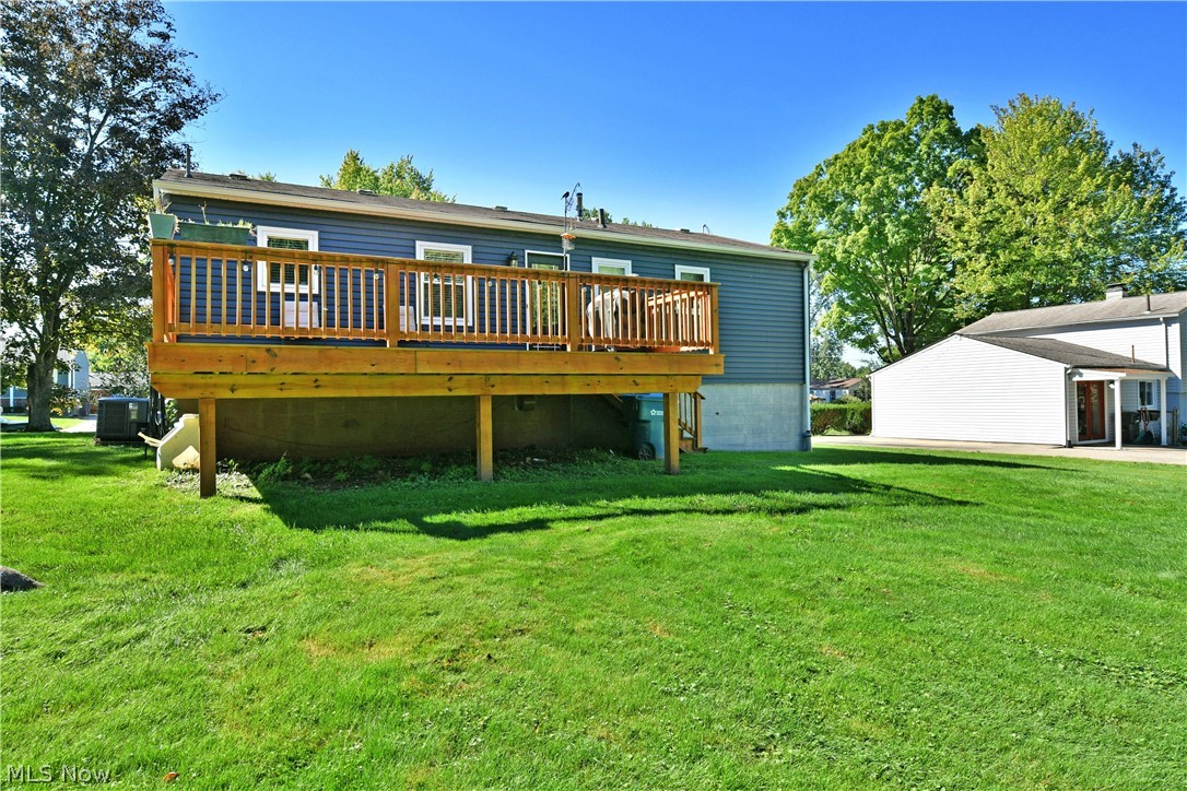 8285 Longview Drive NE Warren OH 44484