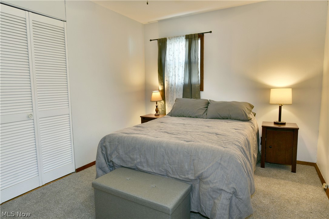 8285 Longview Drive NE Warren OH 44484