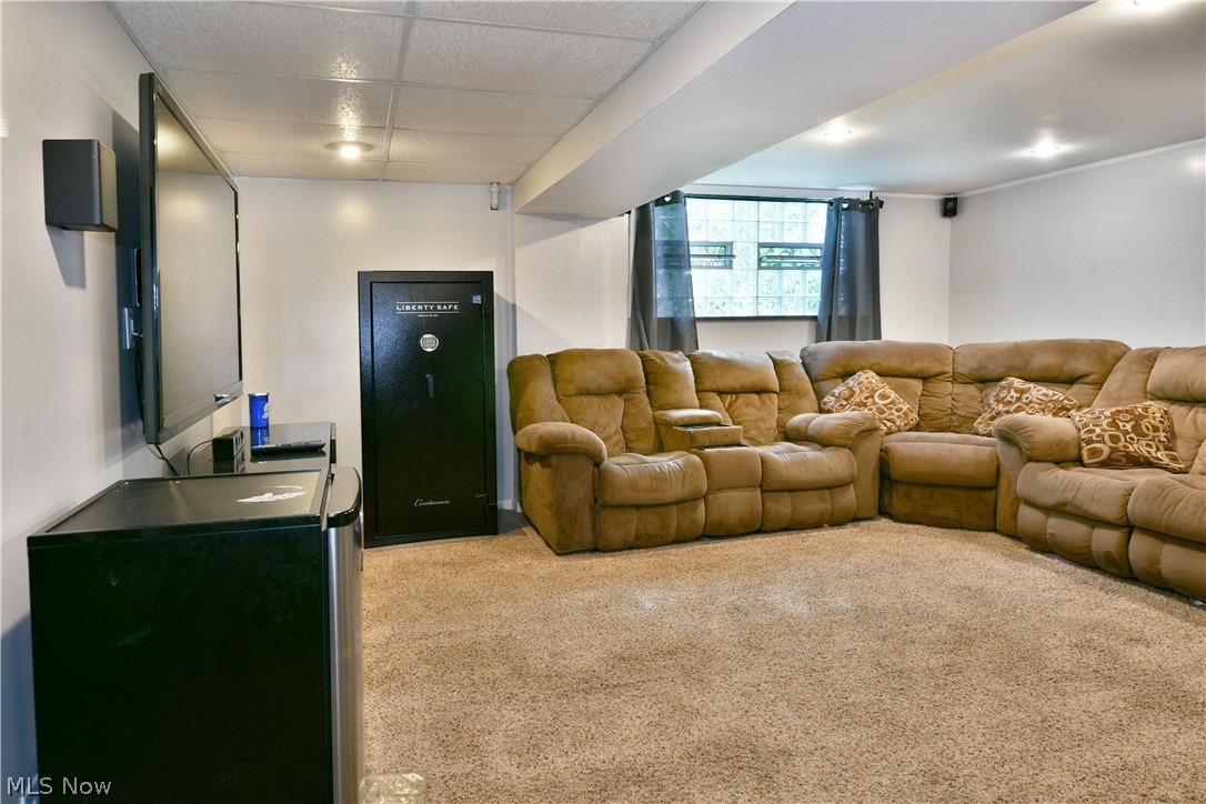 8285 Longview Drive NE Warren OH 44484