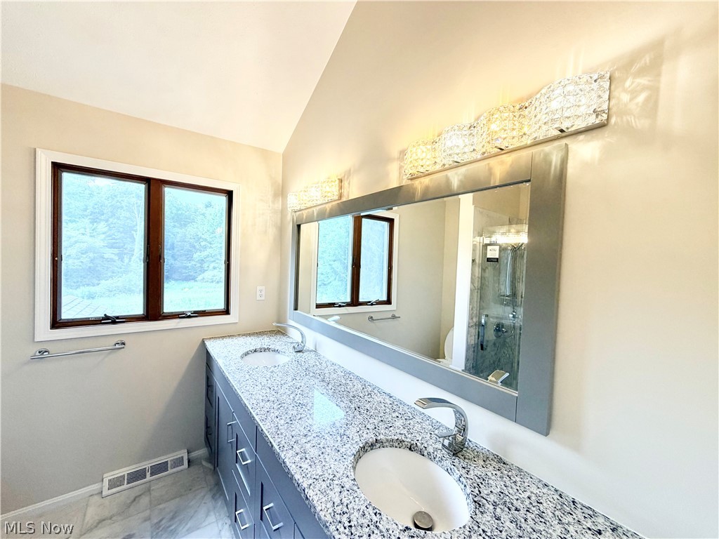 17610 Creekside Drive Chagrin Falls OH 44023