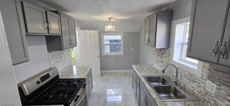3155 Mckinley Street Lorain OH 44052
