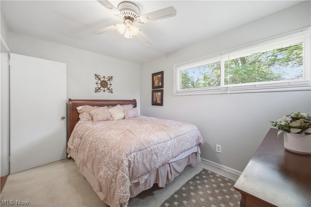 222 Sunset Court Columbiana OH 44408