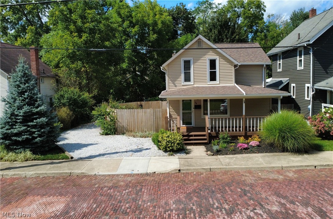 56 Charlotte Street Akron OH 44303