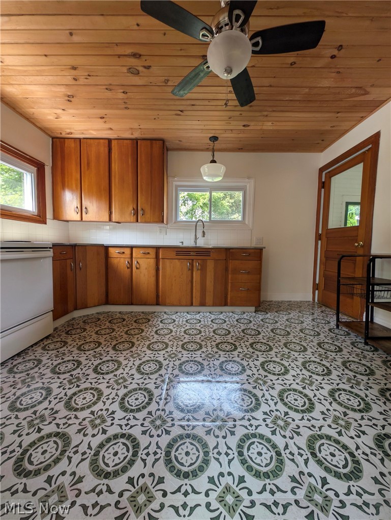 56 Charlotte Street Akron OH 44303