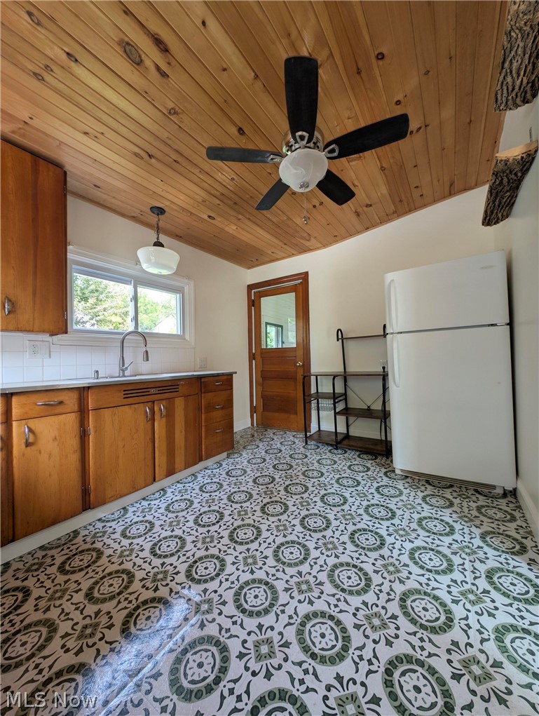 56 Charlotte Street Akron OH 44303
