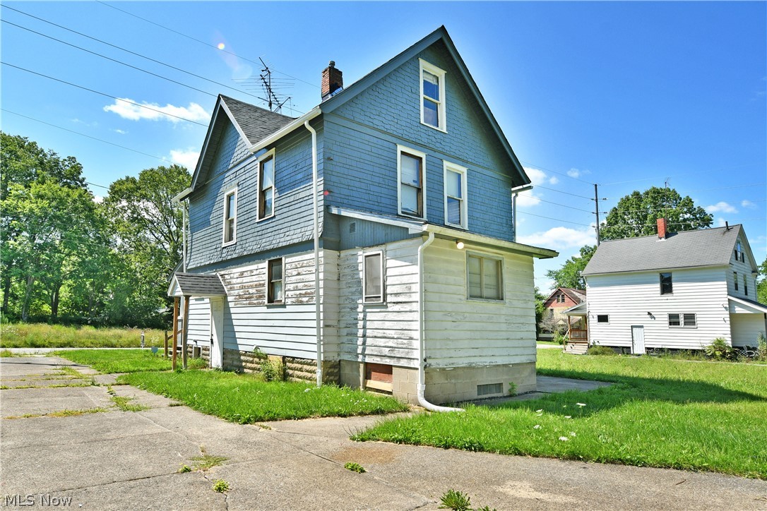 280 Austin Avenue NW Warren OH 44485