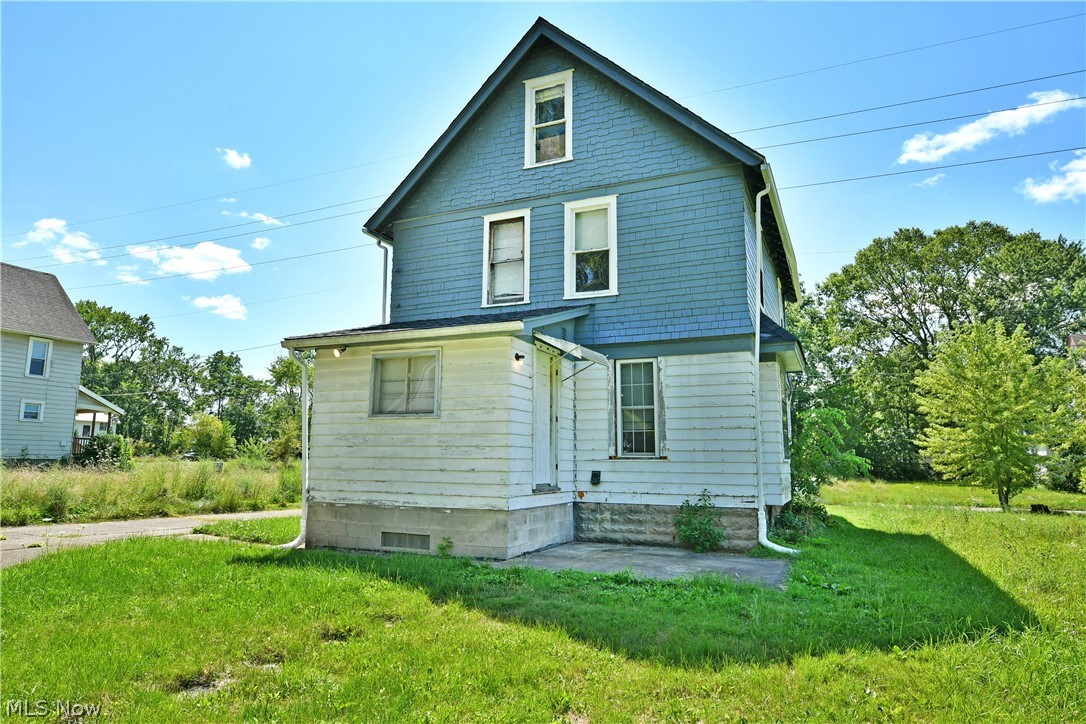 280 Austin Avenue NW Warren OH 44485