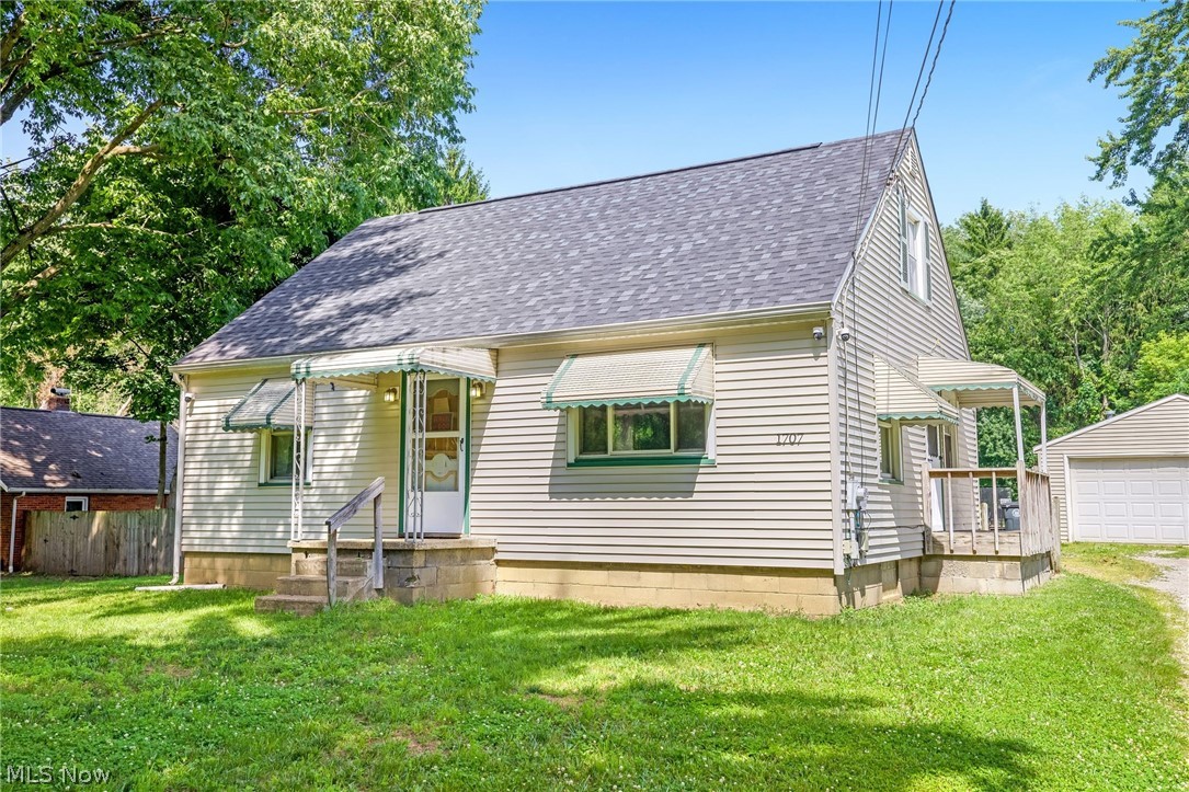 1707 Mohawk Drive Akron OH 44306