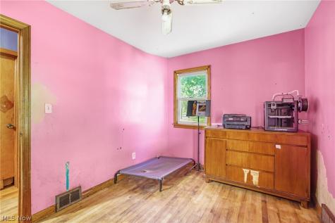 1707 Mohawk Drive Akron OH 44306