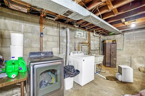 1707 Mohawk Drive Akron OH 44306