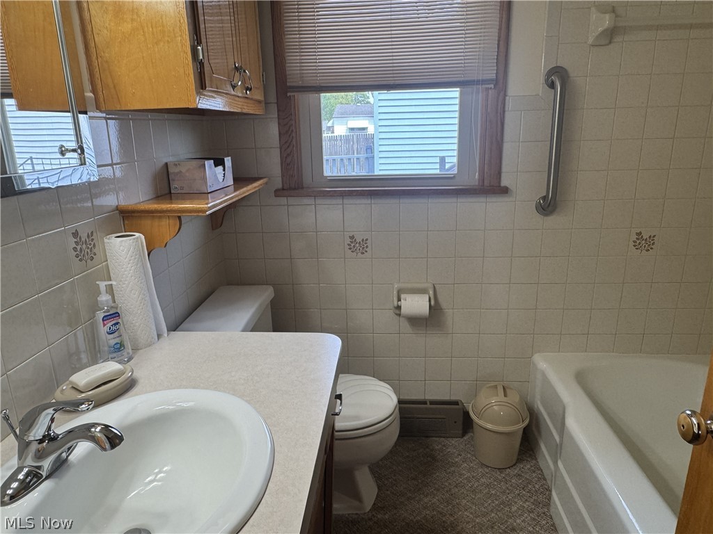 905 Carnegie Avenue Akron OH 44314