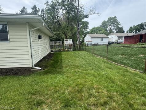 905 Carnegie Avenue Akron OH 44314