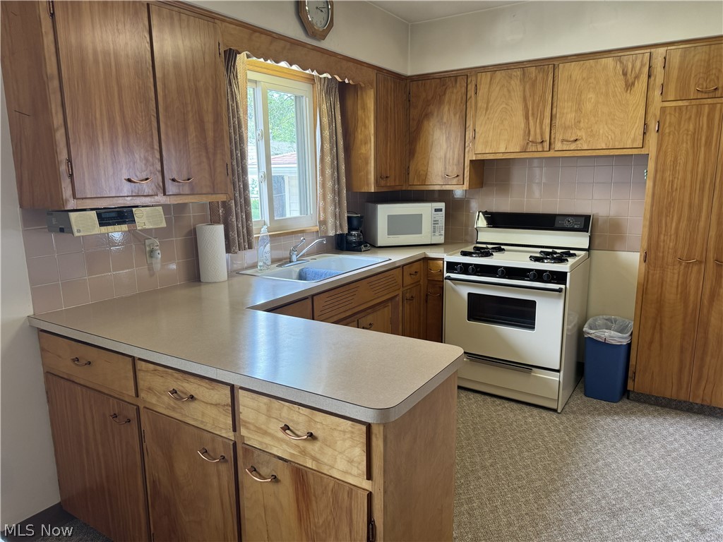 905 Carnegie Avenue Akron OH 44314