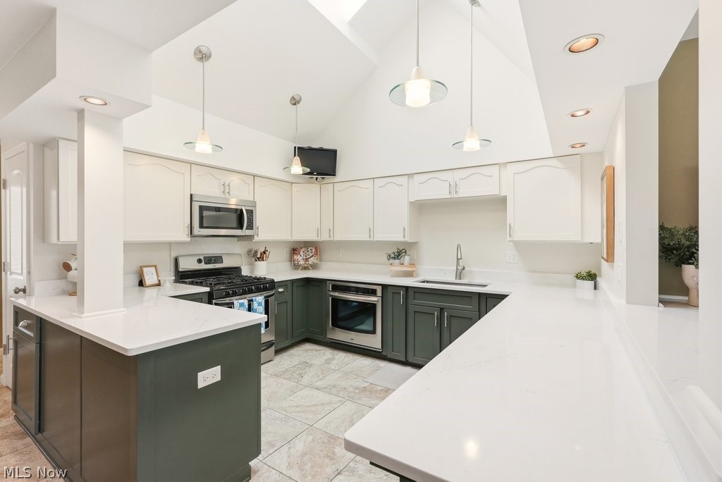 569 Atterbury Boulevard Hudson OH 44236