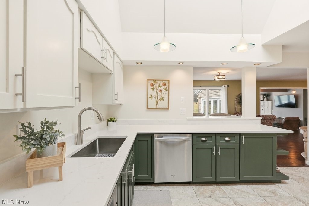 569 Atterbury Boulevard Hudson OH 44236