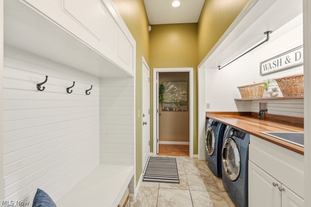 569 Atterbury Boulevard Hudson OH 44236