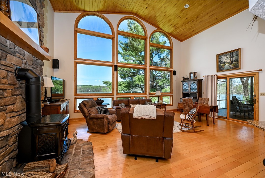 2873 Lodge Road SW Sherrodsville OH 44675