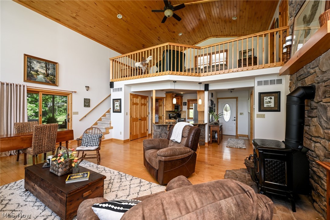2873 Lodge Road SW Sherrodsville OH 44675