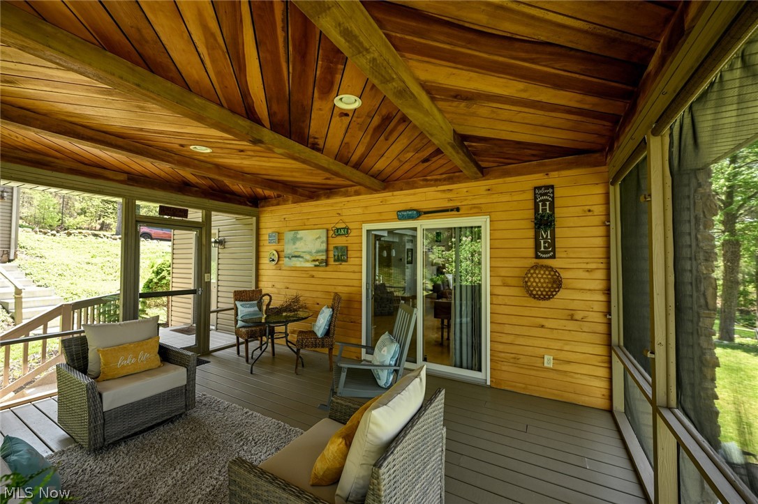 2873 Lodge Road SW Sherrodsville OH 44675