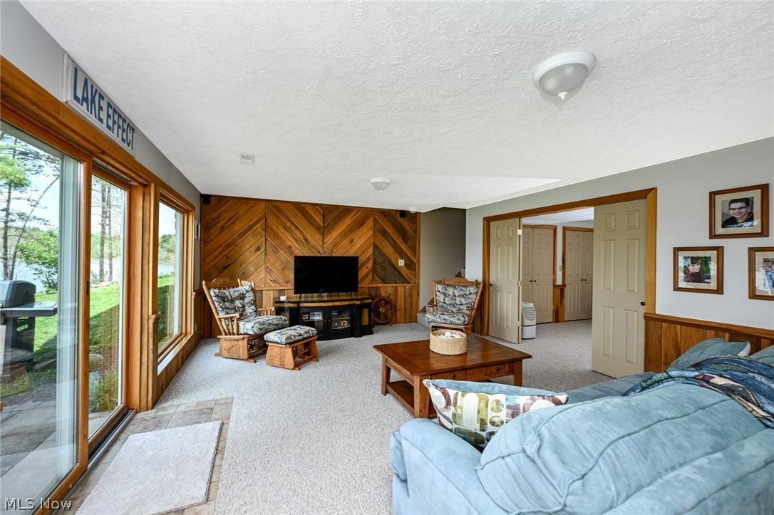2873 Lodge Road SW Sherrodsville OH 44675