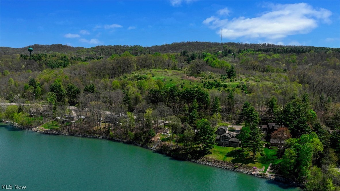 2873 Lodge Road SW Sherrodsville OH 44675