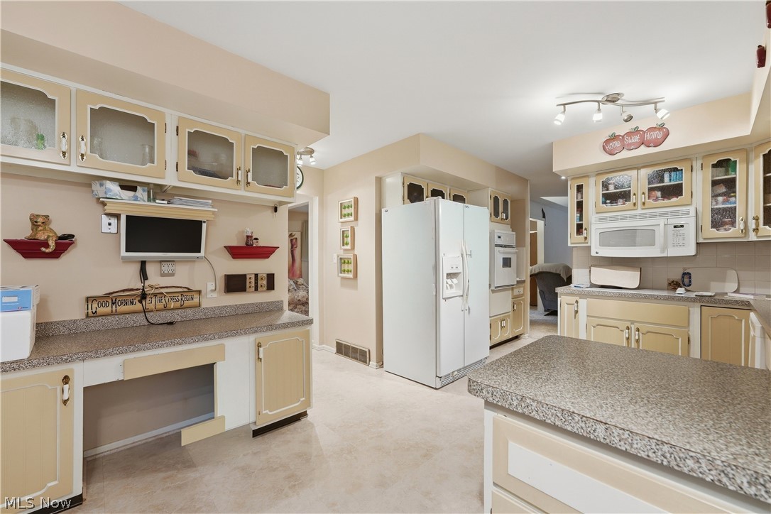 1971 Rosewood Drive Kent OH 44240