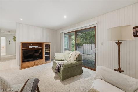 1971 Rosewood Drive Kent OH 44240