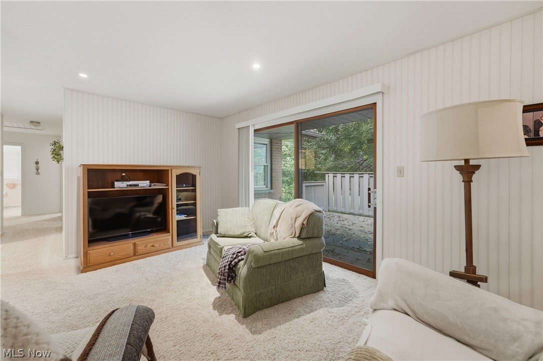 1971 Rosewood Drive Kent OH 44240