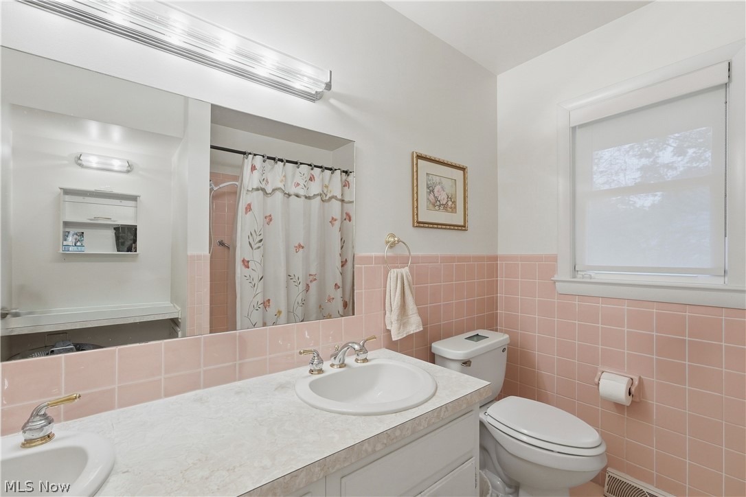 1971 Rosewood Drive Kent OH 44240