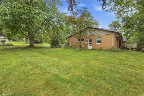1971 Rosewood Drive Kent OH 44240