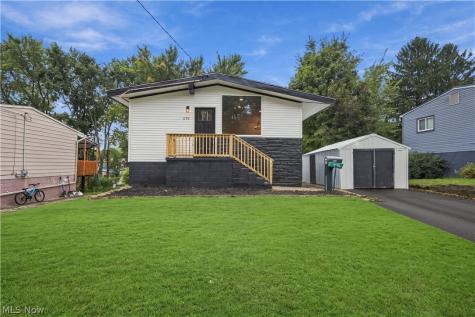 1159 Jeanie J Avenue Akron OH 44310
