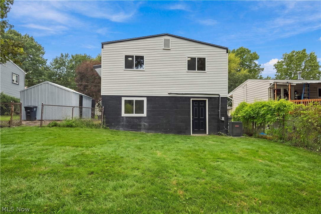 1159 Jeanie J Avenue Akron OH 44310