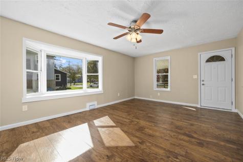 117 Bennett Street Wellington OH 44090