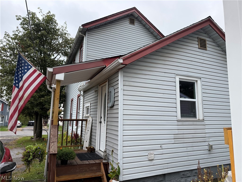 115 S. Market Street Girard OH 44420