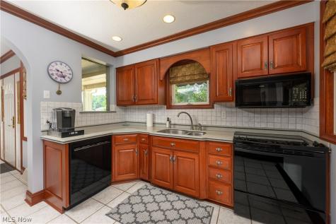 3345 Wales Avenue NW Massillon OH 44646