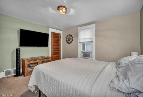 174 Harold Street Akron OH 44310