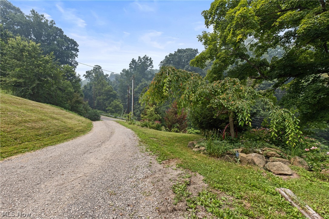 148 Township Road 501 Mingo Junction OH 43938