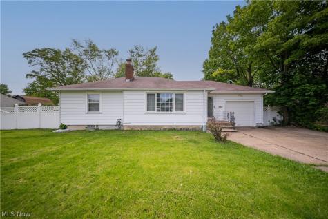 1528 Maryland Avenue Lorain OH 44052