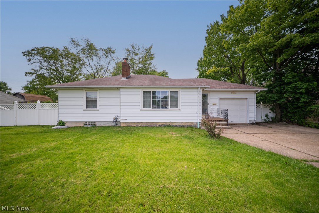 1528 Maryland Avenue Lorain OH 44052